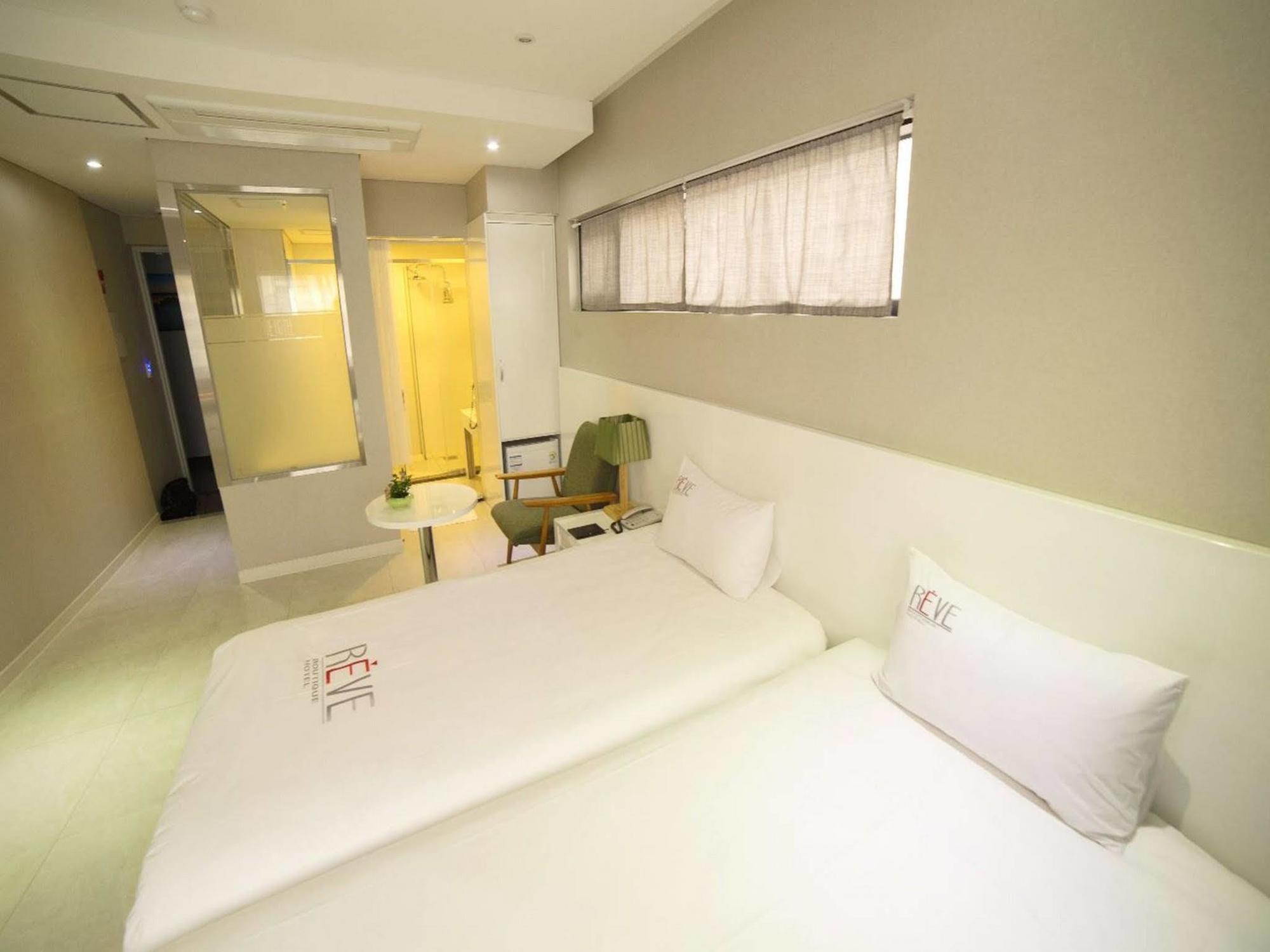 Reve Business Hotel Jeju by Eksteriør bilde