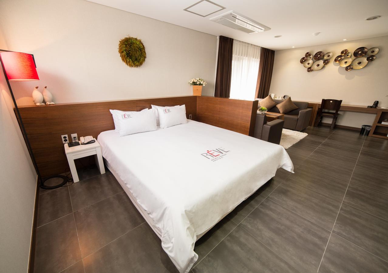 Reve Business Hotel Jeju by Eksteriør bilde